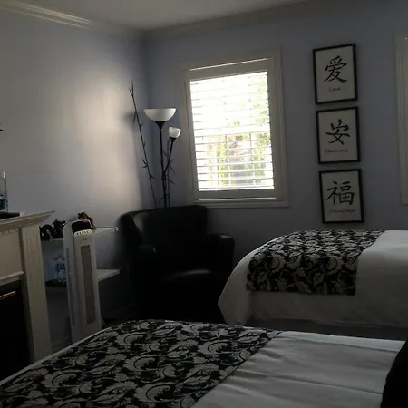 Blue Skies Bed & Breakfast-2